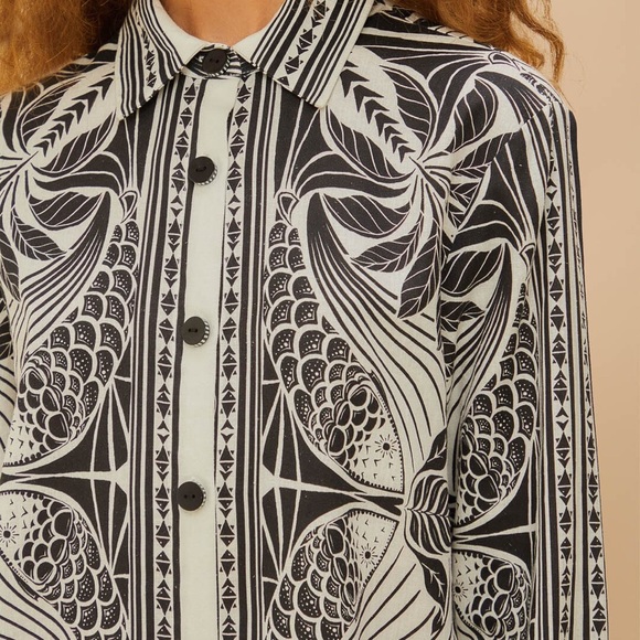 Farm Rio Off-White Monochrome Elegance Scarf Shirt - Picture 2 of 5